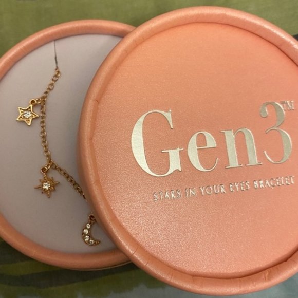 Gen3 Mila Zodiac Stars in Your Eyes Charm Bracelet - Picture 1 of 4